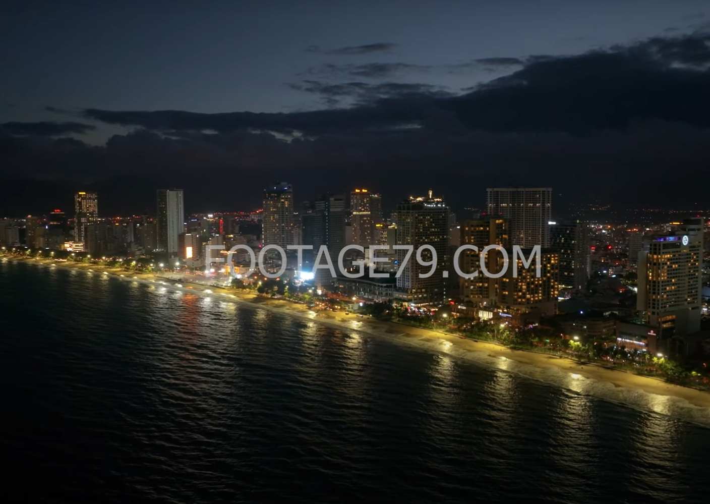Nha Trang Đêm Dọc Biển Hòn Chồng